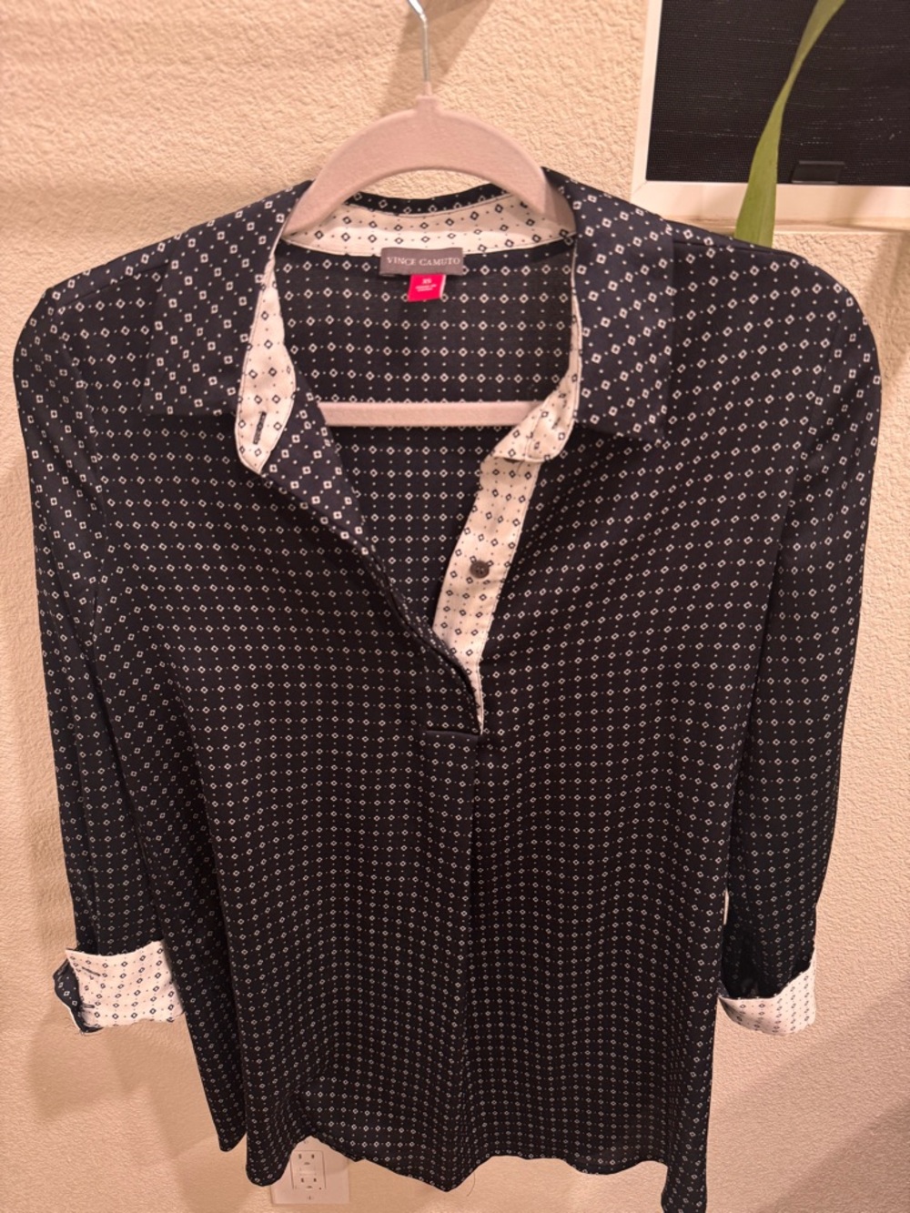Vince Camuto Navy and White Printed Long-Sleeve Tunic
